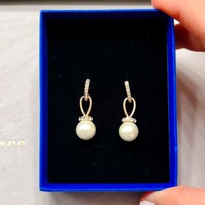 Pearl earrings